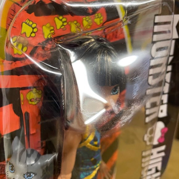 Monster High Cleo de Nile Ghoul’s Beast Pet 12” doll. 2015. Collectible NWT NRFB - Picture 10 of 10